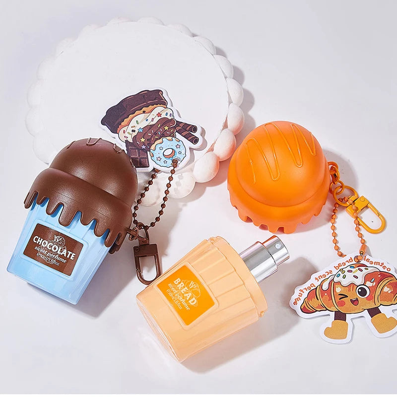 Parfum corporel en spray à suspendre, 50 ml, en forme de glace, senteurs cerise, croissant, fraise et chocolat.